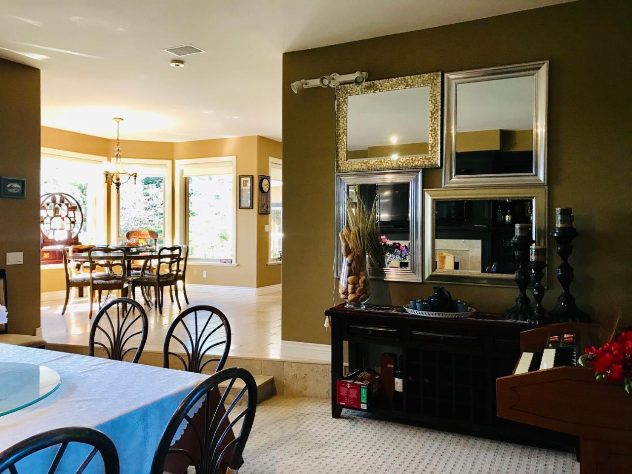 Cedar Manor Bed And Breakfast Pitt Meadows Ngoại thất bức ảnh