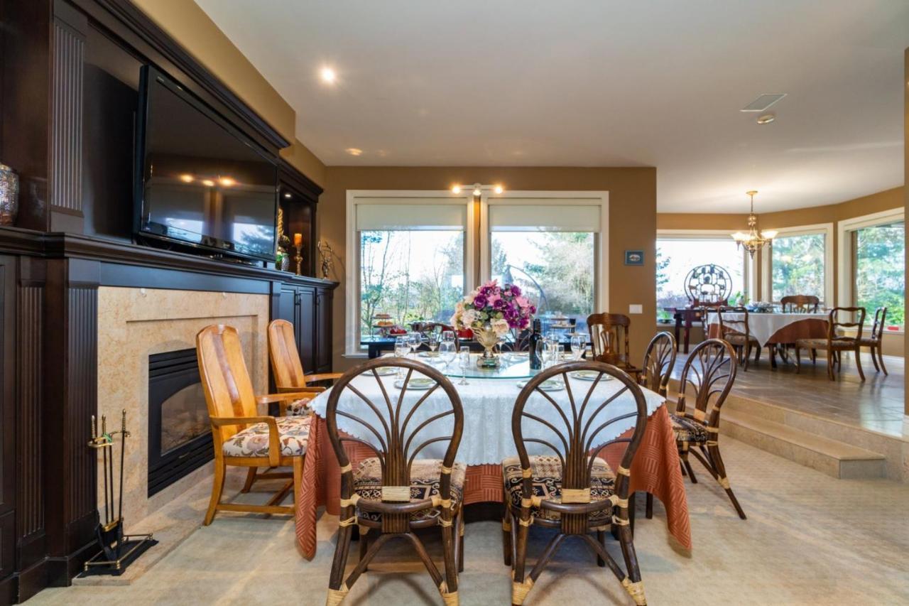 Cedar Manor Bed And Breakfast Pitt Meadows Ngoại thất bức ảnh